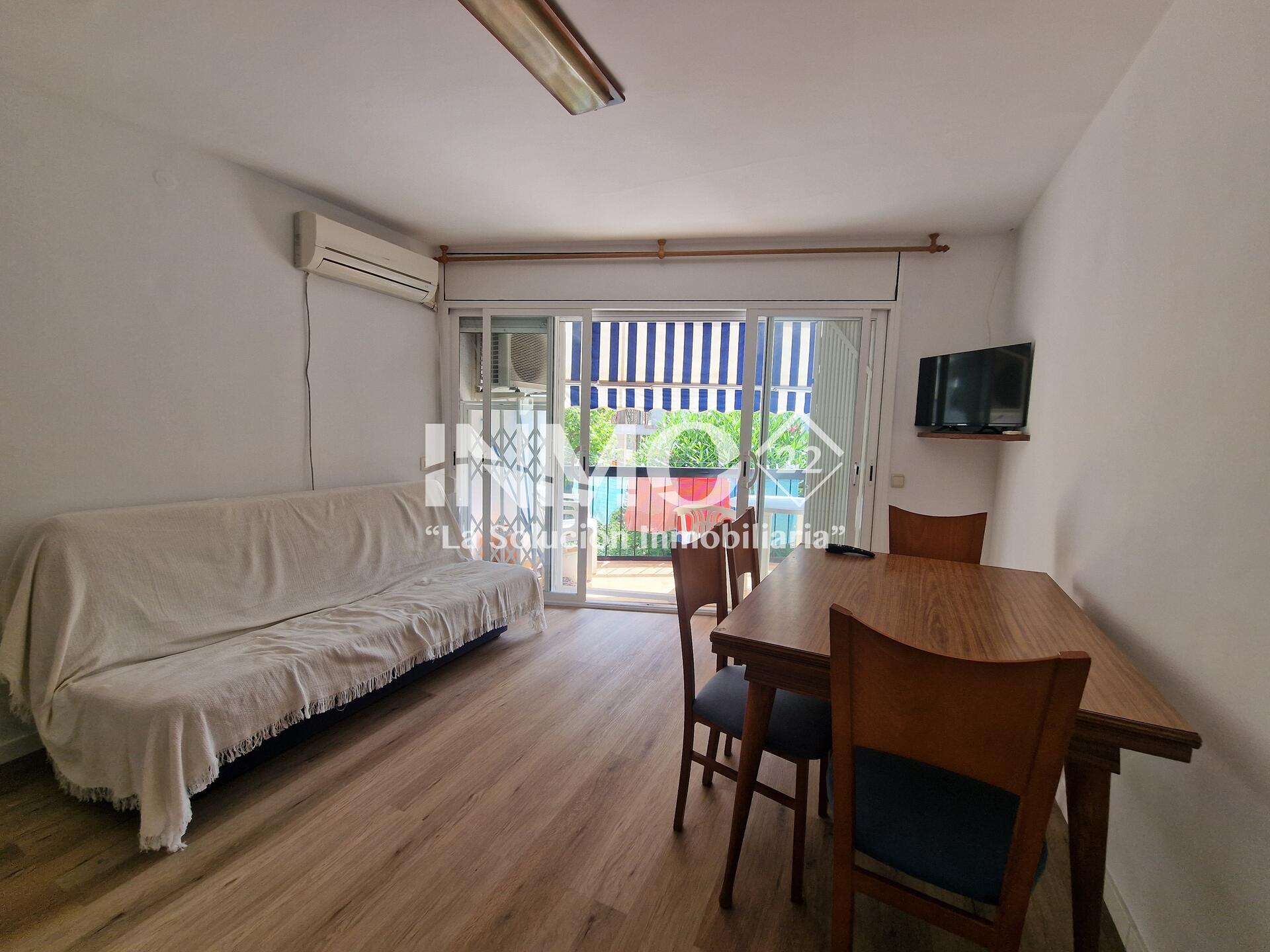 Apartament -
                        Cambrils -
                        2 dormitoris -
                        0 ocupants